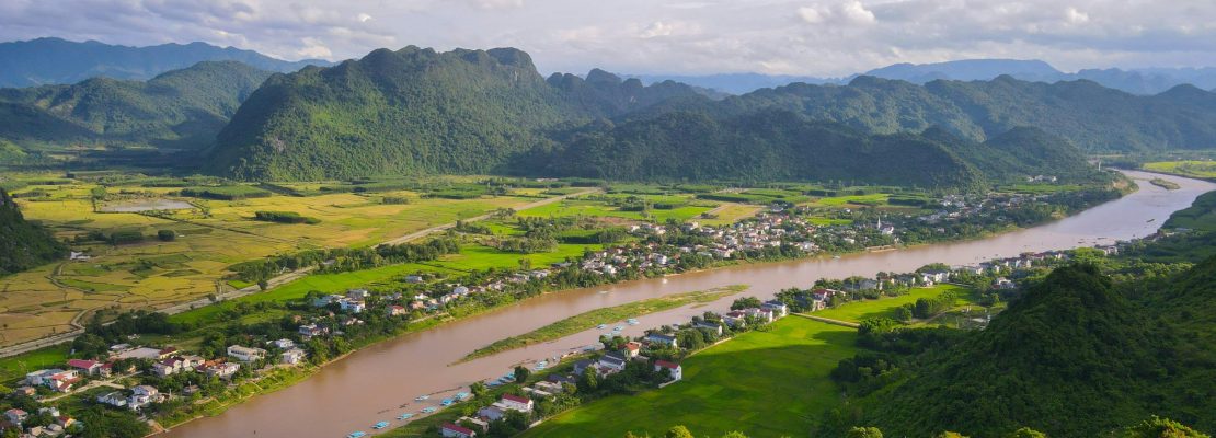 How livelihood assets influence the multidimensional poverty status of mountainous farmers in Central Vietnam